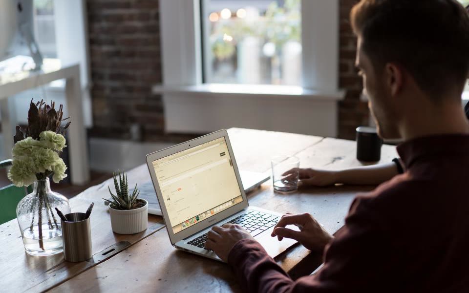 Intelligenza artificiale in ufficio